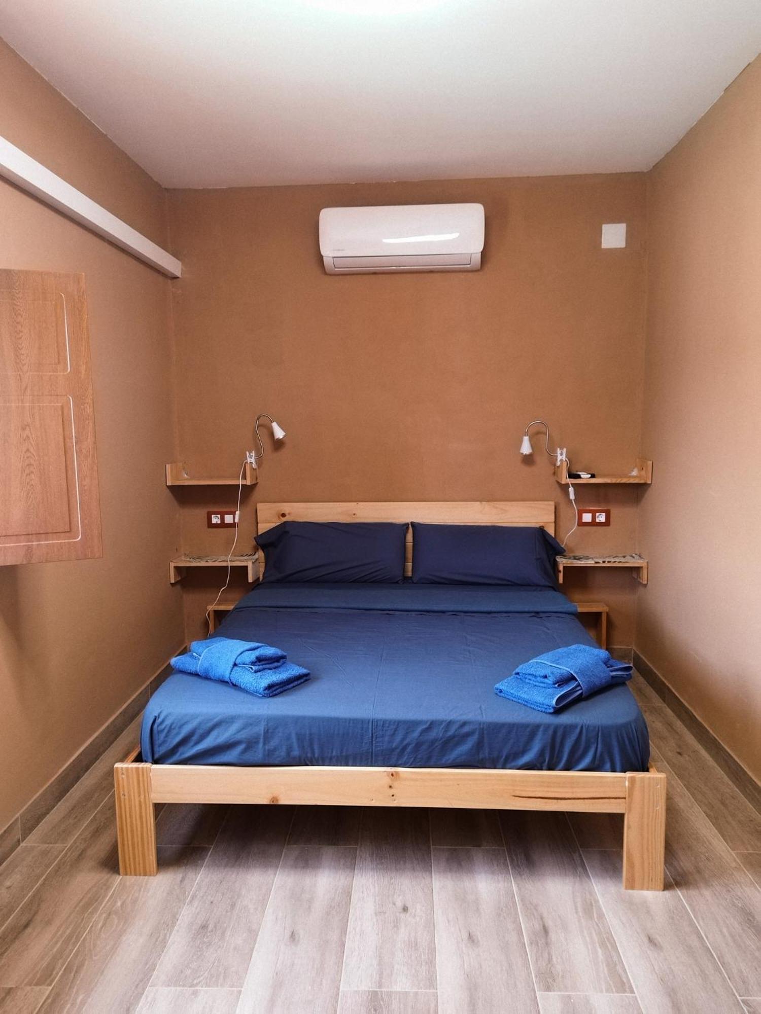 La Calma De Pamies Hostel Balaguer Kültér fotó