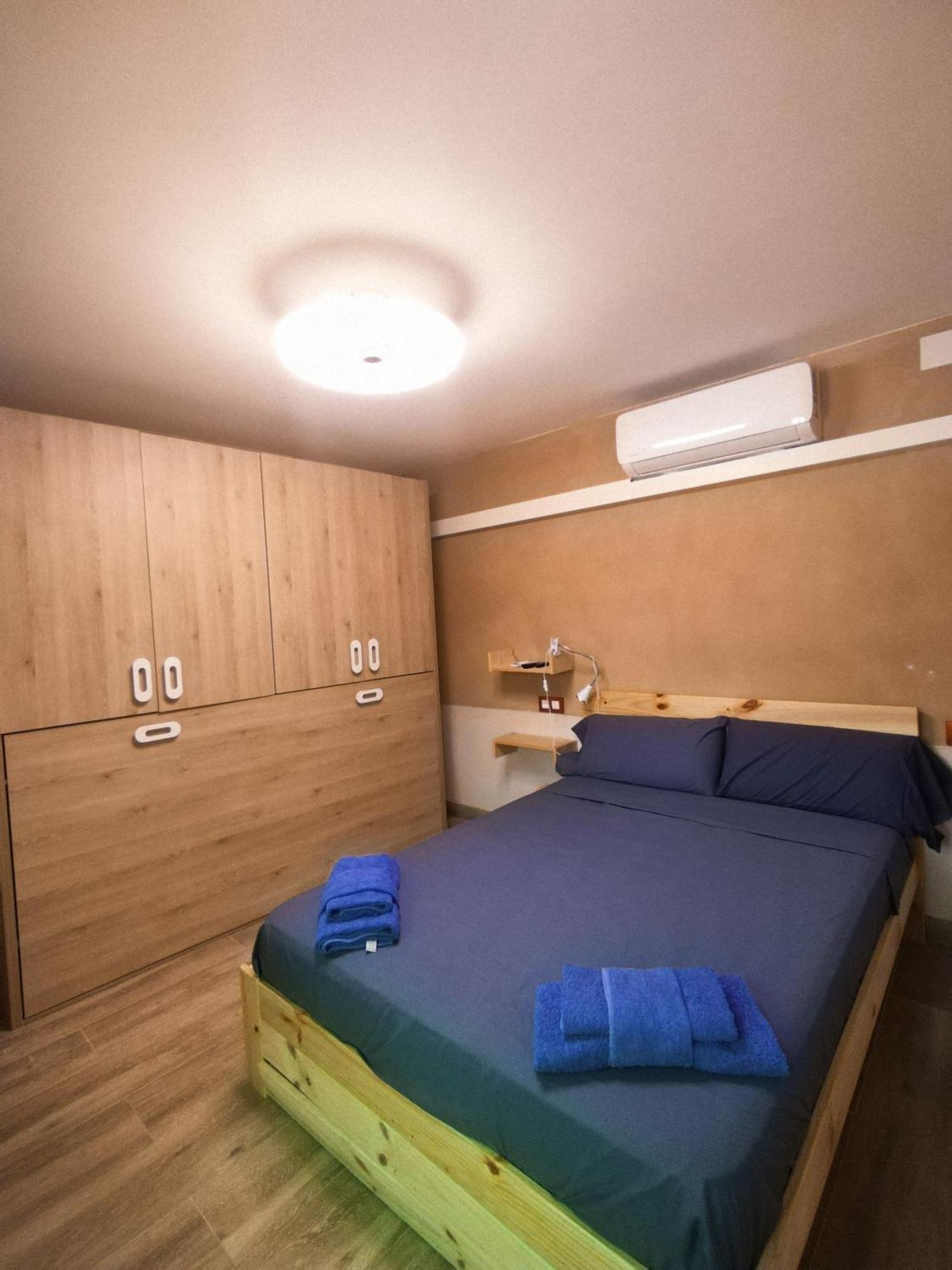 La Calma De Pamies Hostel Balaguer Kültér fotó